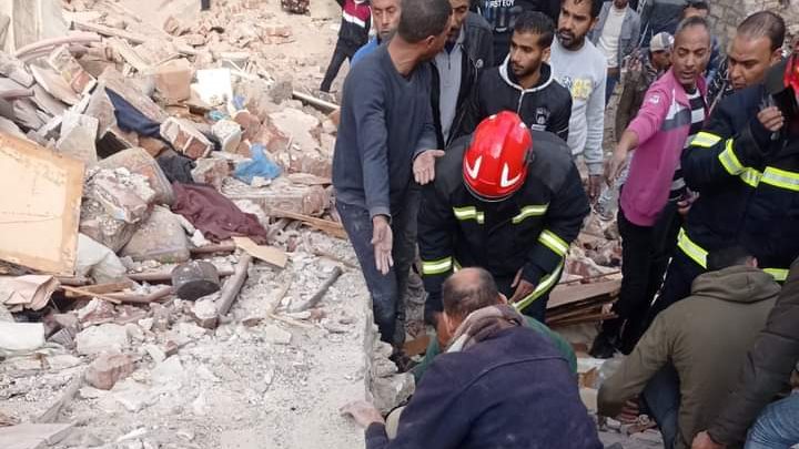 صورة من العقار المنهار