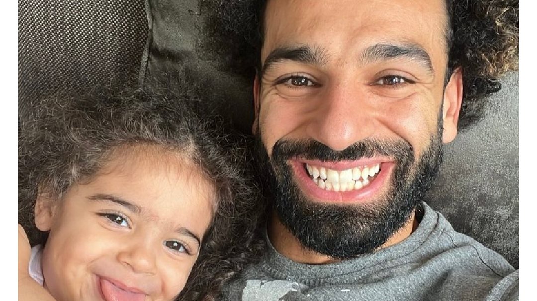 محمد صلاح وابنتة