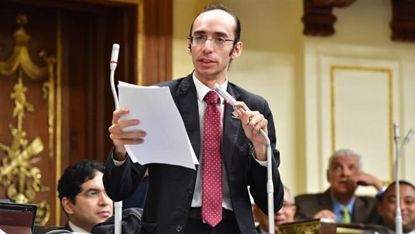 النائب محمد عبد العزيز، وكيل لجنة حقوق الانسان 