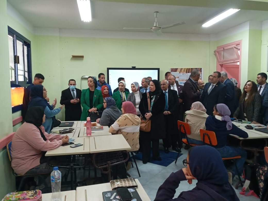 c7803074-f6e8-42e6-8c1b-d4dc959107f7