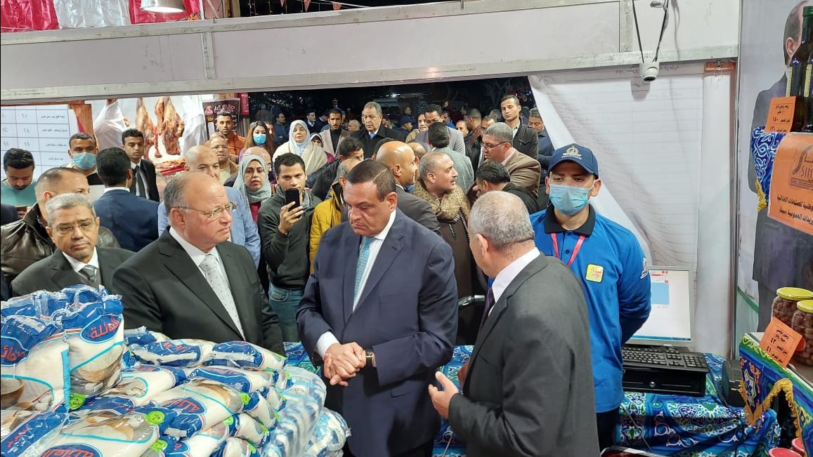 وزير التنمية ومحافظ القاهرة يفتتحان معرض أهلاً رمضان