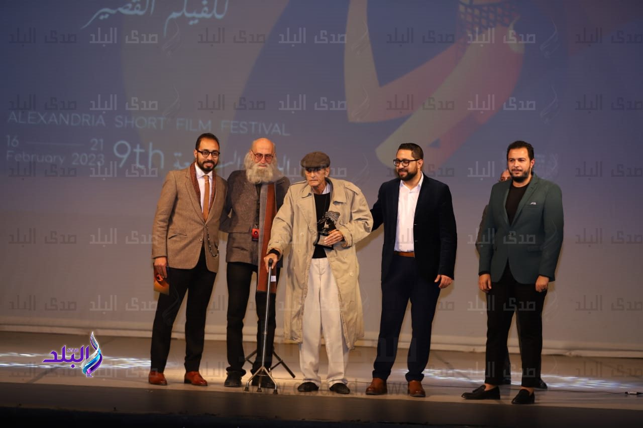 E409F315-D3ED-423A-8A0A-55B731A7DB57