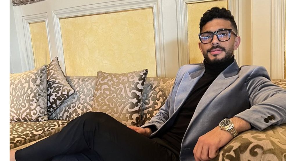 أيمن أشرف 