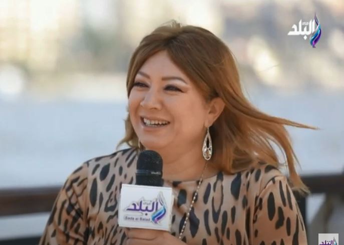 الفنانة انتصار 