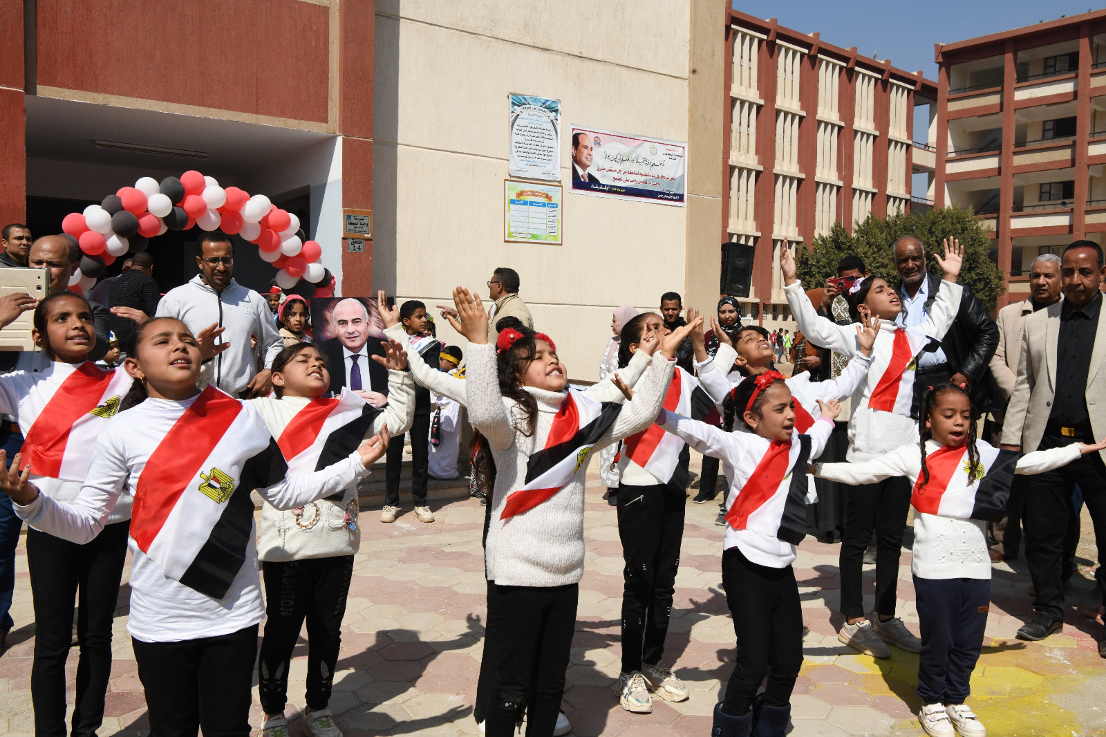 مشروعات حياة كريمة بدشنا (9)