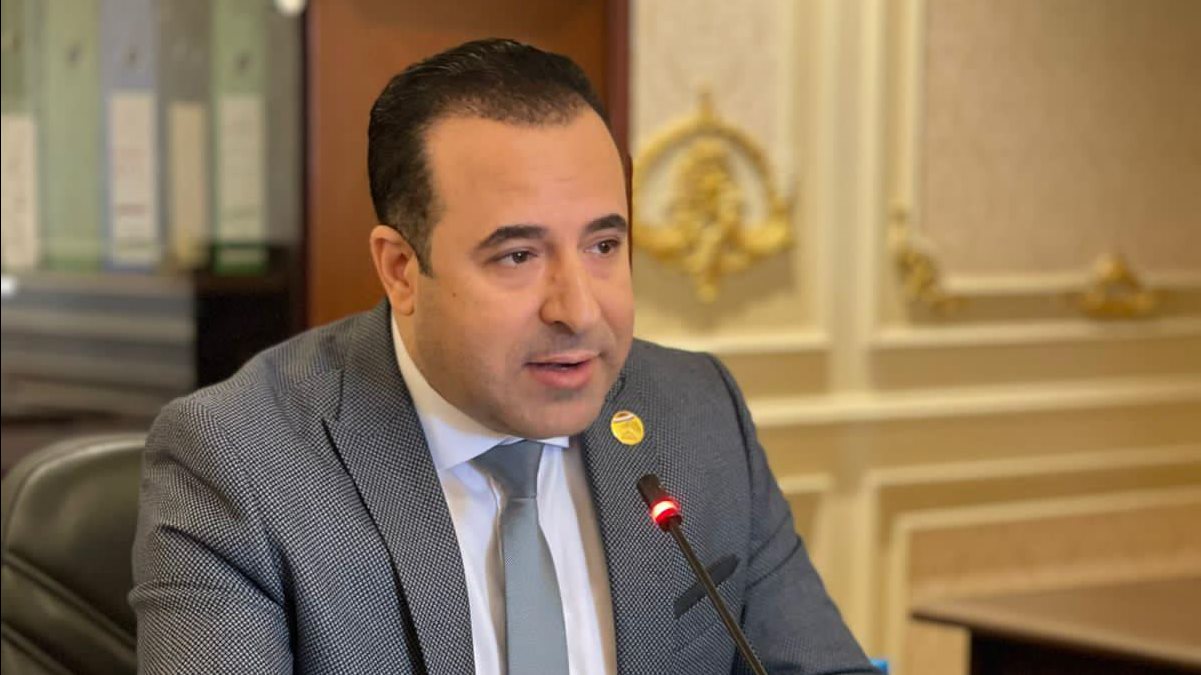 النائب احمد بدوي رئيس لجنة الاتصالات