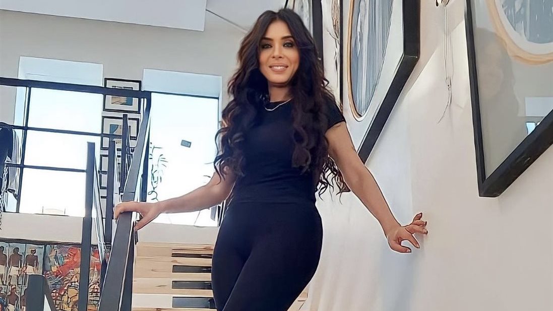 دينا 