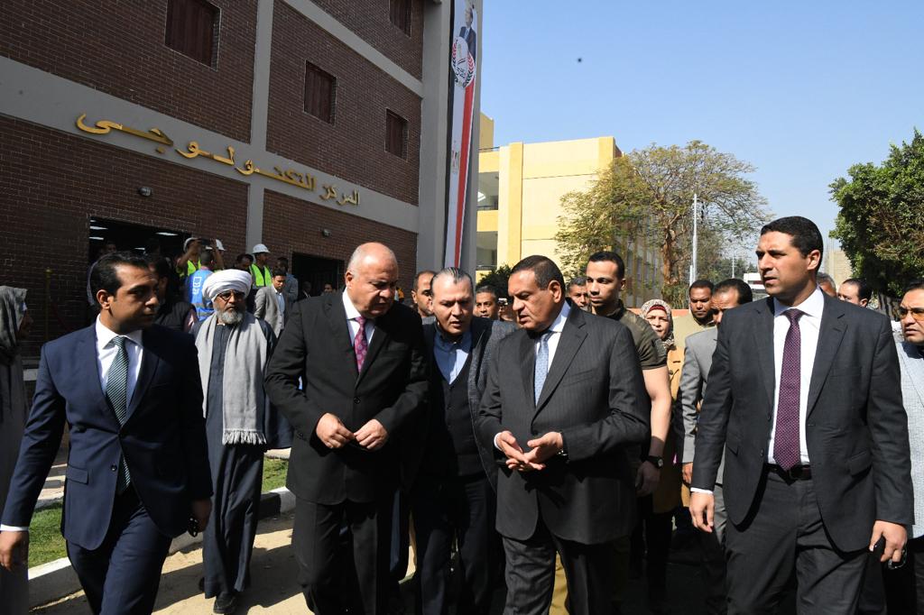 جولة وزير التنمية المحلية بقنا جولة وزير التنمية المحلية بقنا