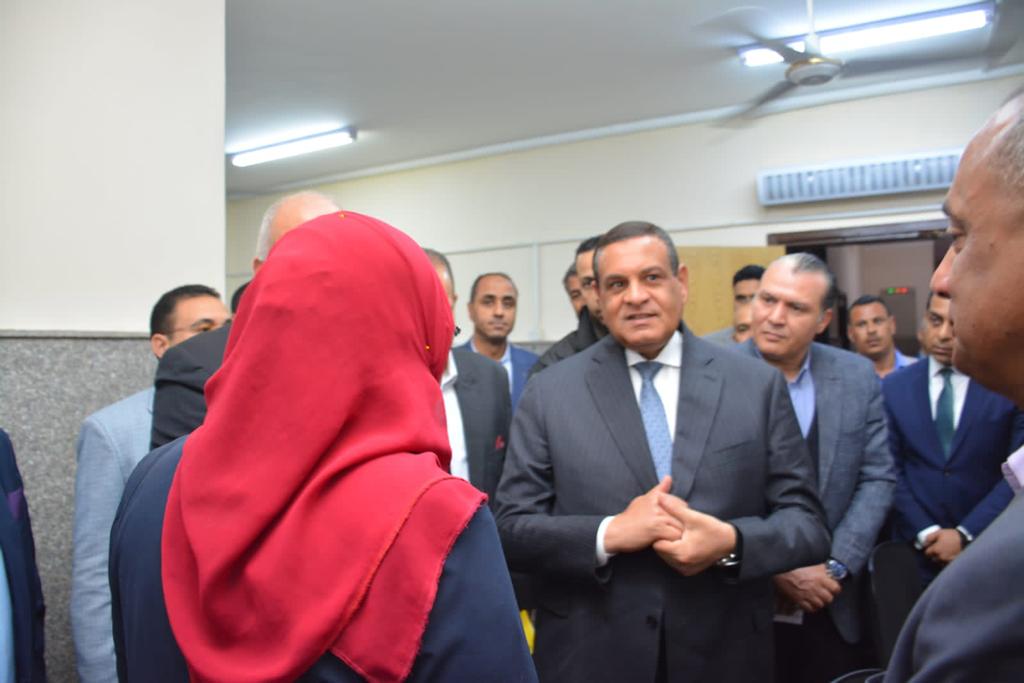 جولة وزير التنمية المحلية بقنا جولة وزير التنمية المحلية بقنا
