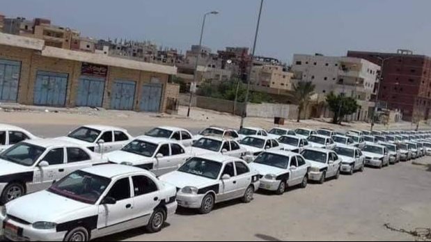 زحام السيارات في شوارع مدينة العريش ارشيفية