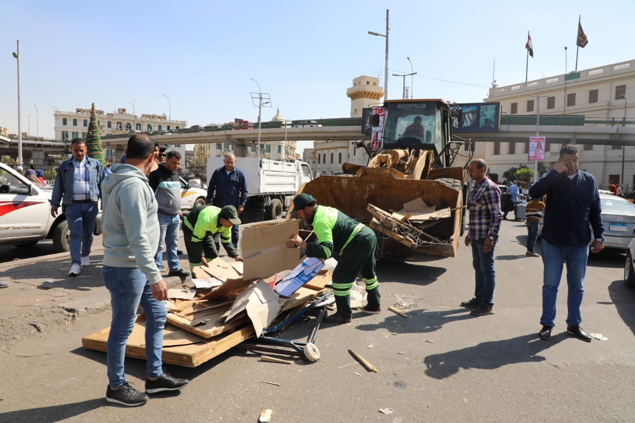 تحرير 50 محضر إشغال في حملة لضبط شوارع العتبة والموسكي 