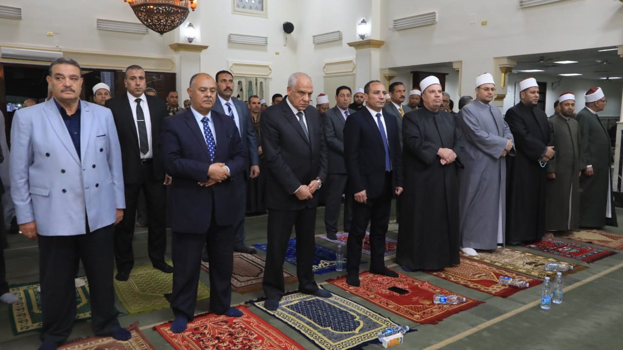 اللواء أحمد راشد محافظ الجيزة اللواء أحمد راشد محافظ الجيزة