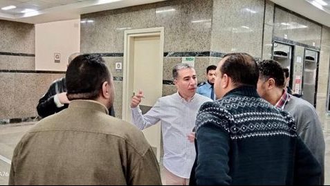 وكيل وزارة الصحة خلال تفقد مستشفى السلوم