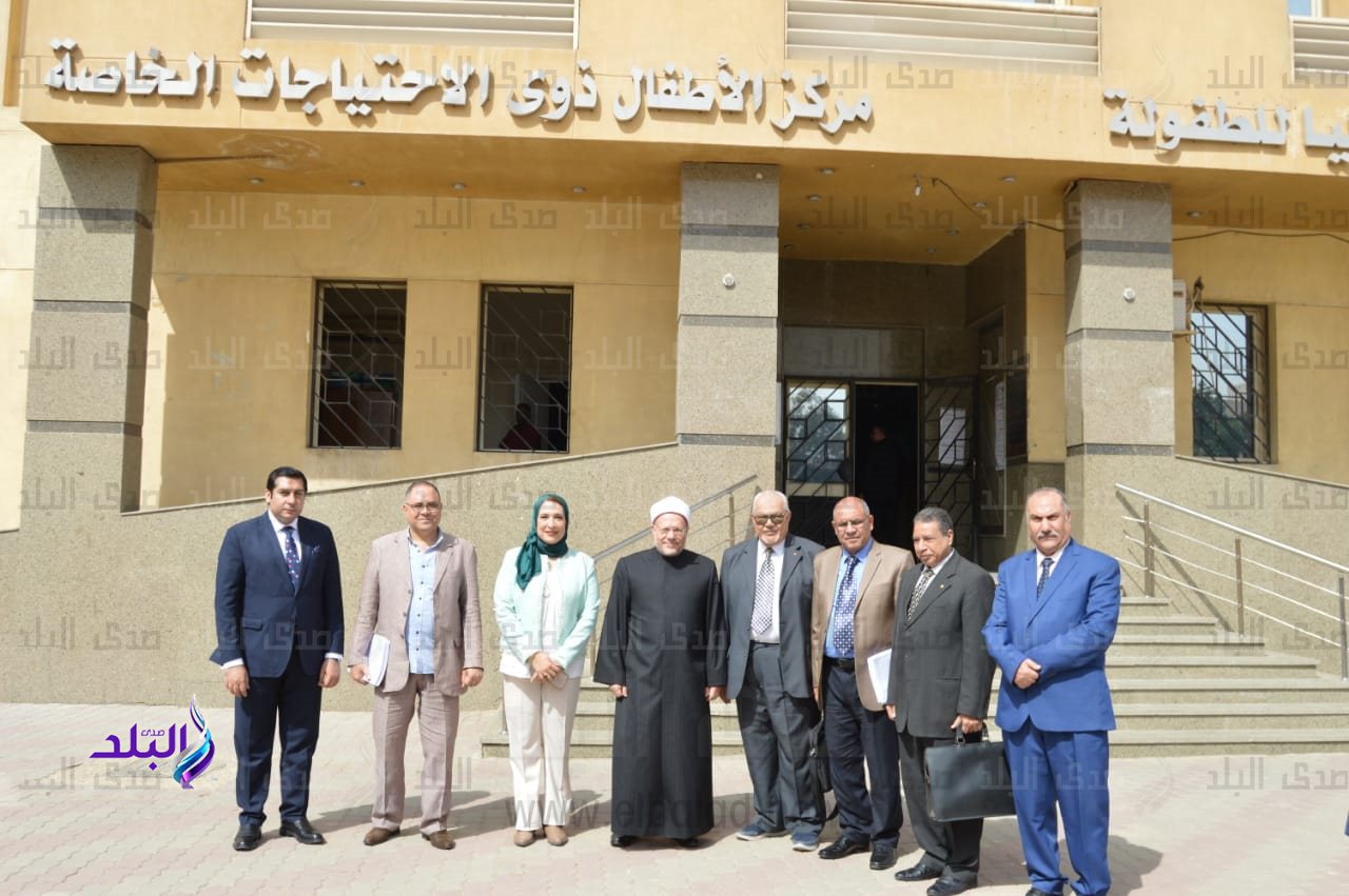 مفتى الجمهورية محكماً فى رسالة دكتوراه بجامعة عين شمس4