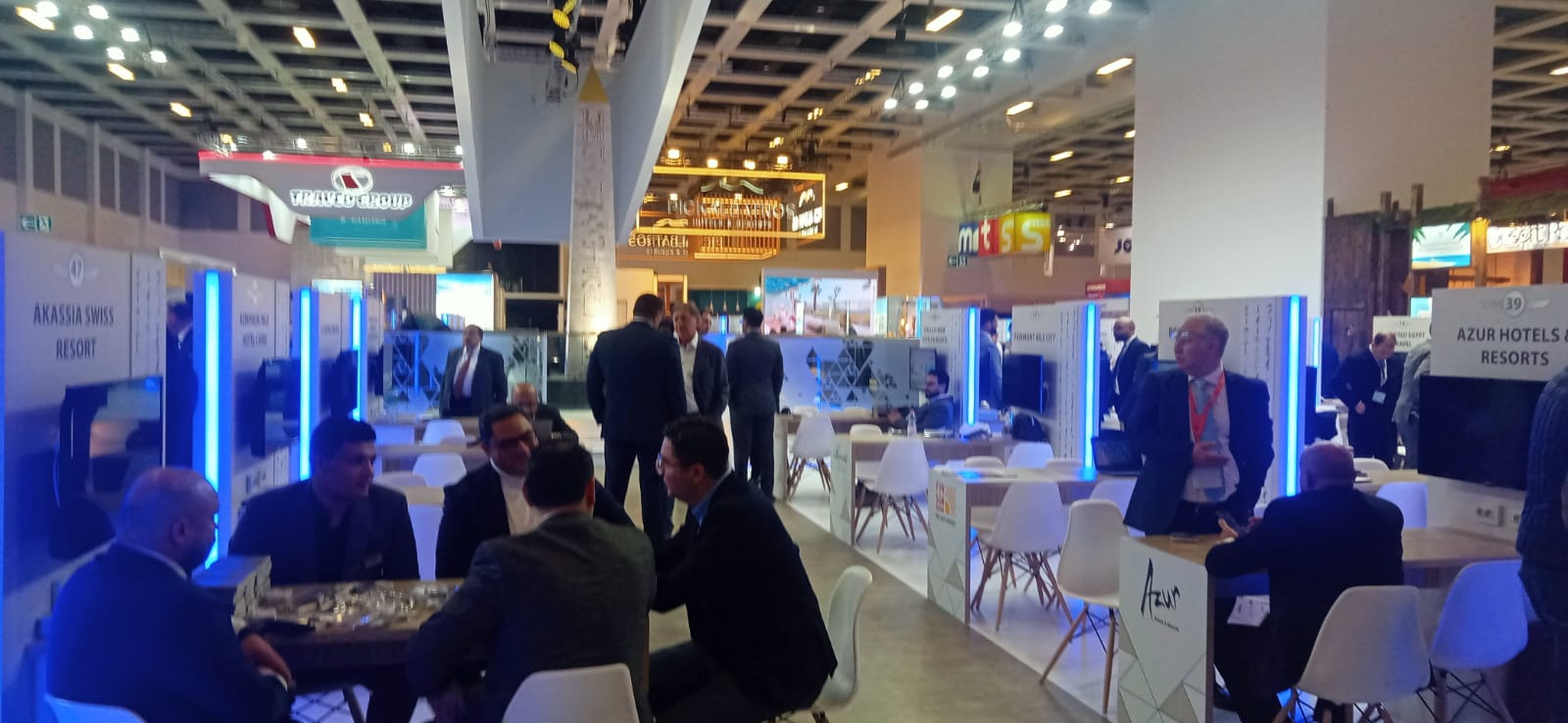 وزير السياحة والآثار 