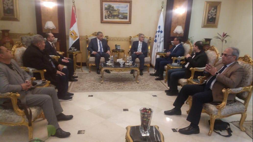 وفد لجنة الإدارة المحلية بمجلس النواب