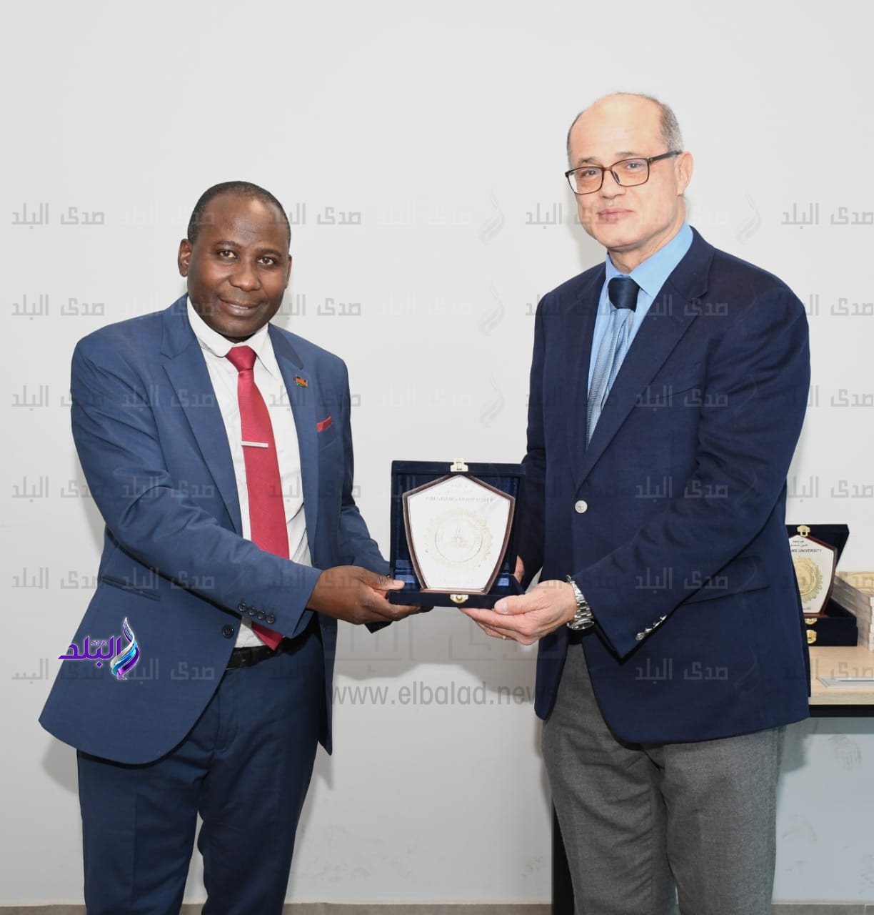 جامعة عين شمس تستقبل سفير زامبيا وسفير مالاوى7