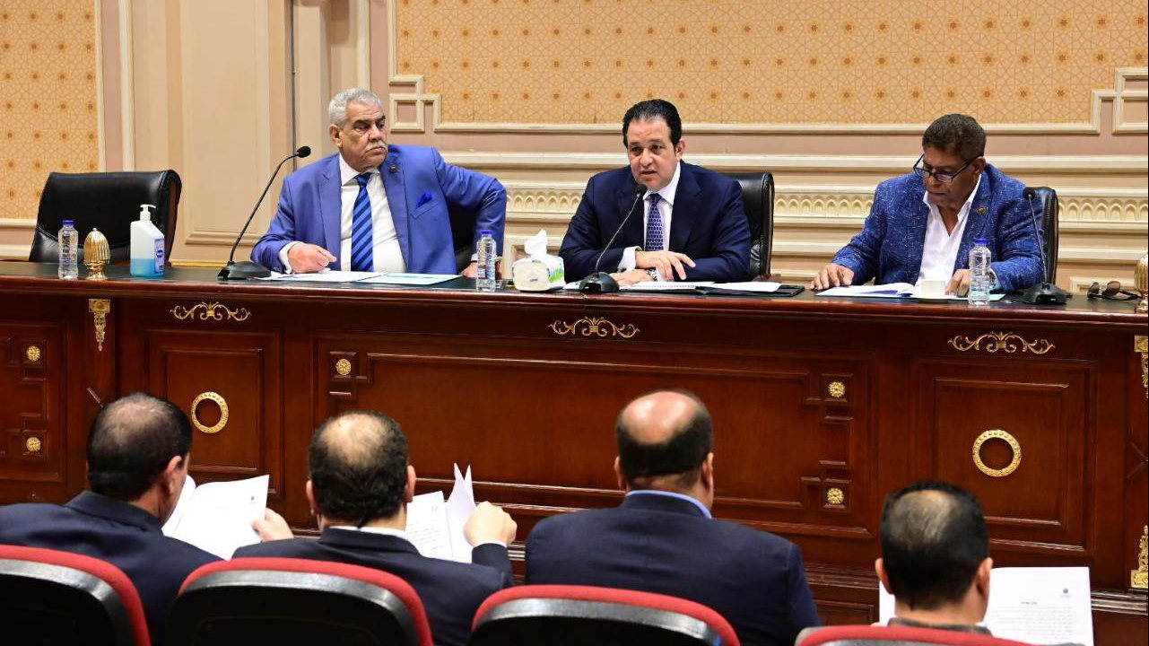 إجتماع لجنة النقل والمواصلات بالبرلمان