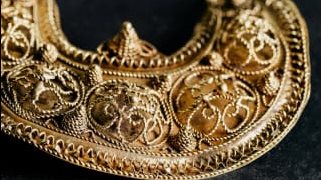 جانب من الكنز جانب من الكنز