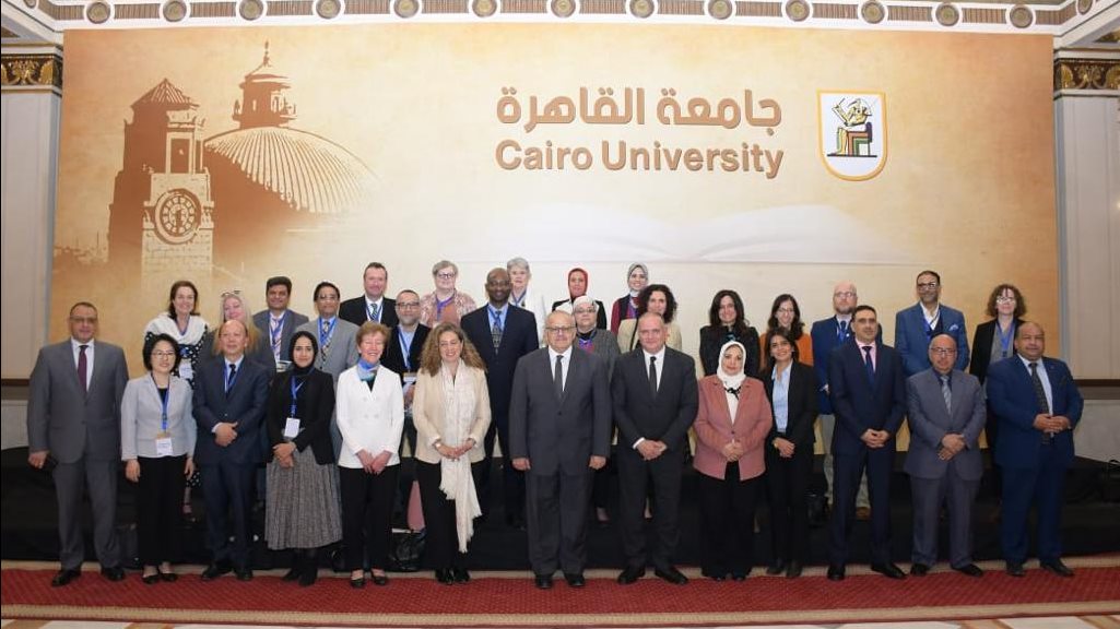 التعاون  بين جامعة القاهرة والجامعات الأمريكية