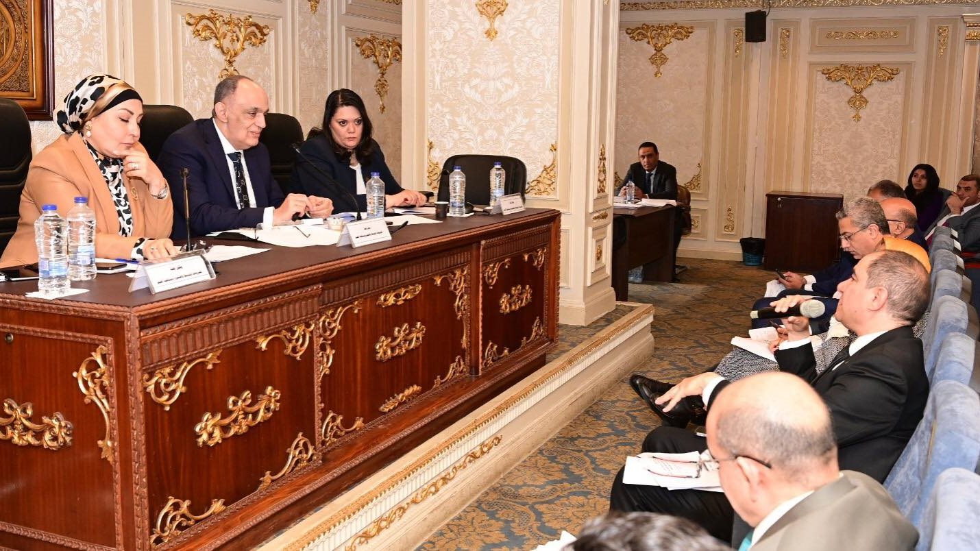 إجتماع لجنة المشروعات الصغيرة والمتوسطة بالبرلمان