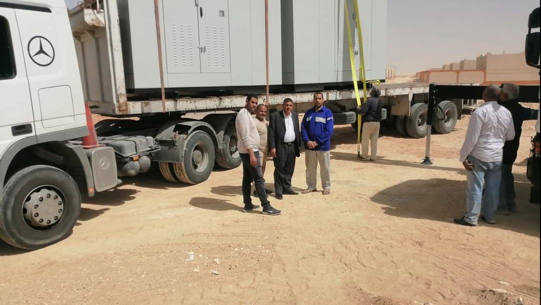 وصول مولدات الكهرباء إلى التجمعات التنموية بنخل