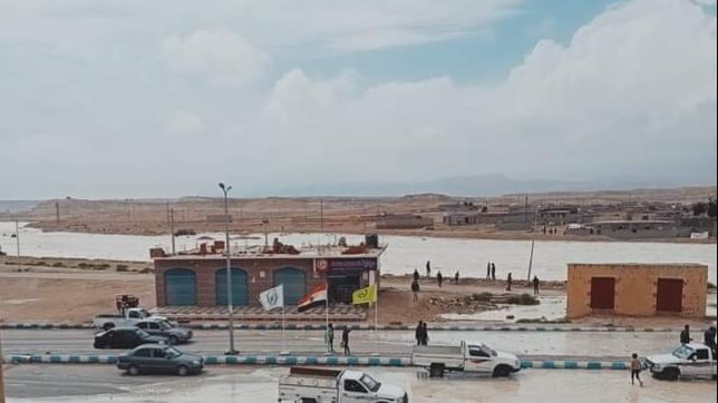مياه السيول تصل مدينة الحسنة 