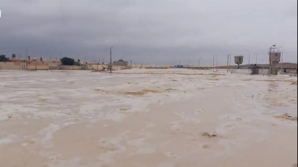جريان السيول في أودية وسط سيناء 