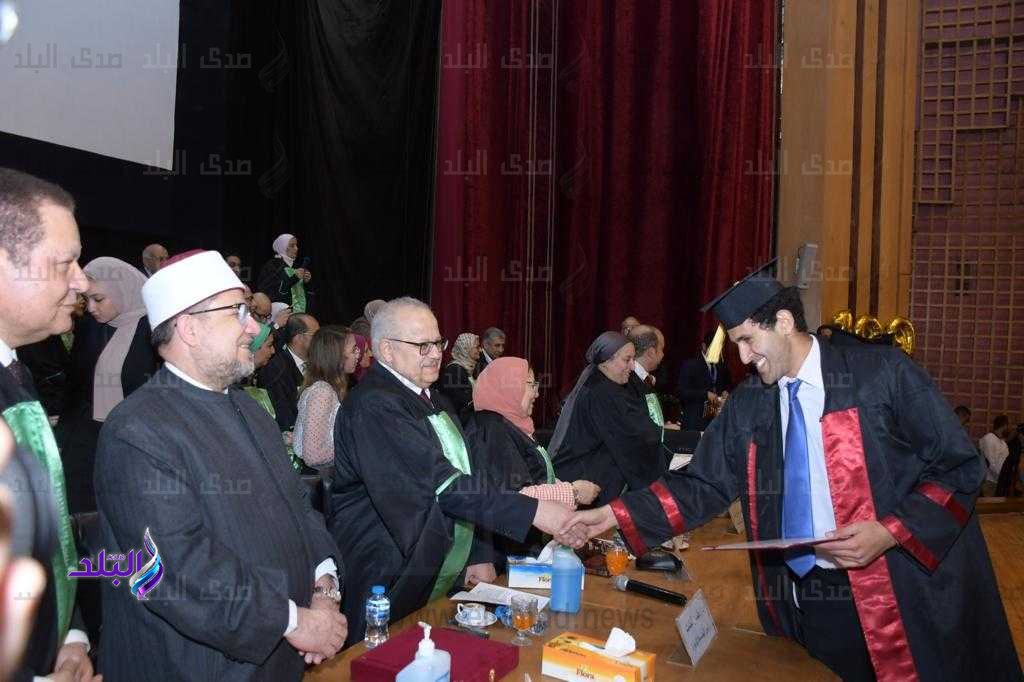 حفل تخريج الدفعة 189 من طب القاهرة