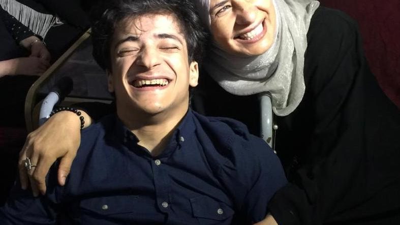 الأم المثالية على مستوى محافظة شمال سيناء مع ابنها 