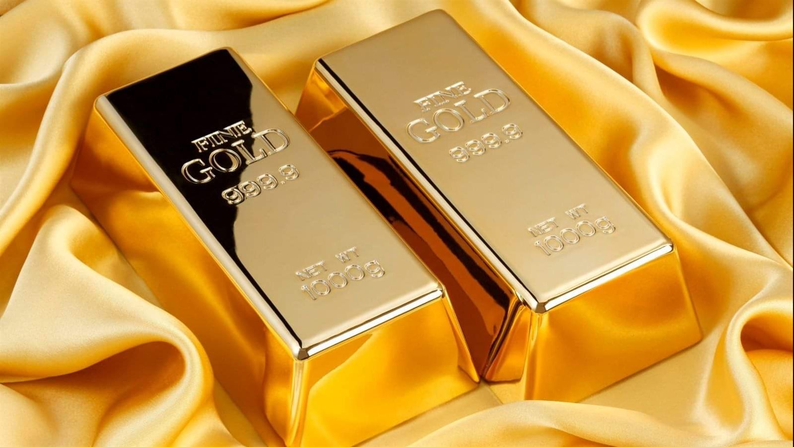 انخفاض أسعار الذهب إلى أدنى مستوى عند 1800 دولاراً | تفاصيل
