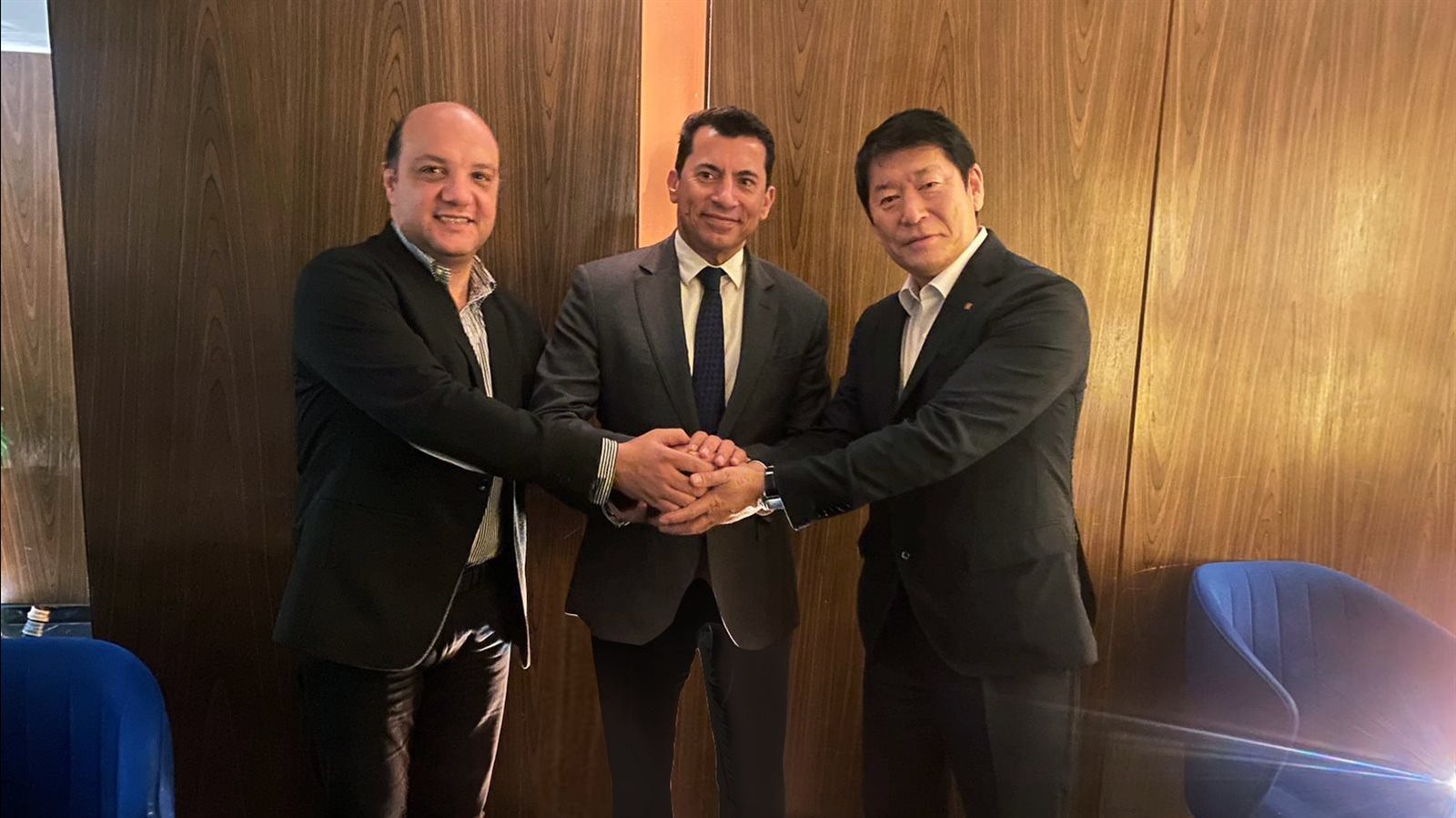 وزير الشباب والرياضة ورئيس اتحاد الجمباز 