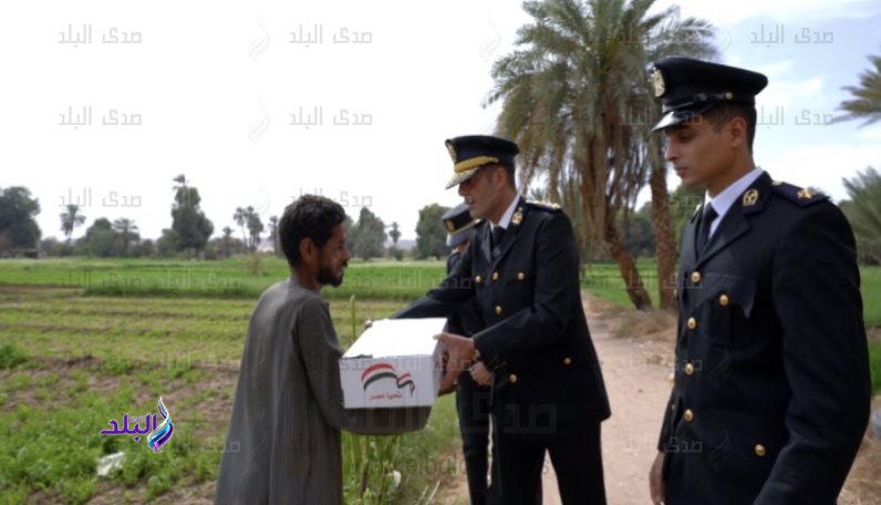 توزيع السلع على المواطنين