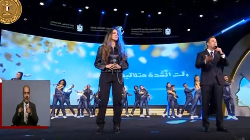 الفنان محدت صالح والفنانة الشابة هنا يسري الفنان محدت صالح والفنانة الشابة هنا يسري