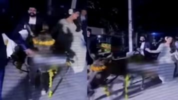 دخول عروسان زفافهما على "كارو" بحمار