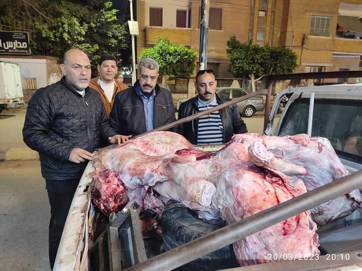 ضبط جزار بذبح حيوانات مريضة داخل منزله