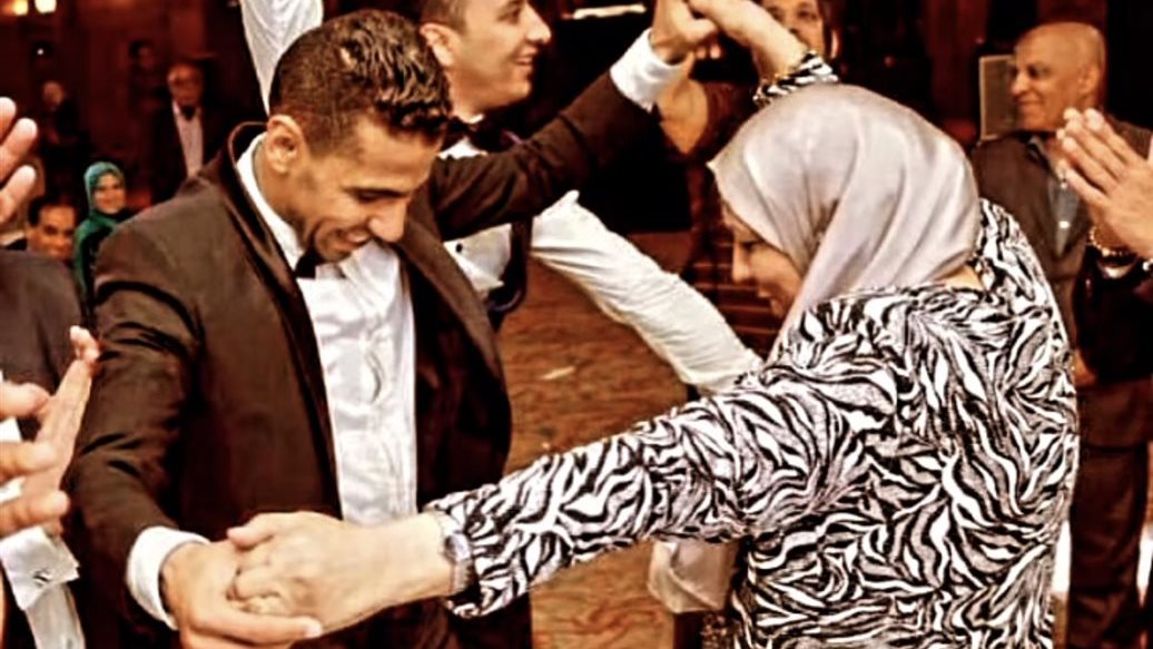 مؤمن زكريا ووالدته 