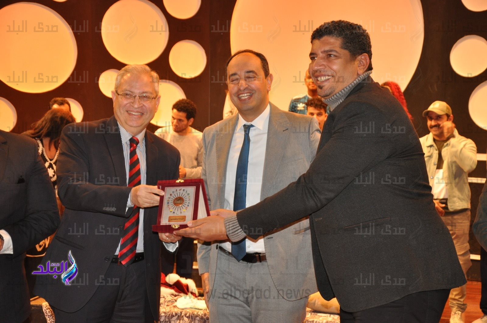 العرض المسرحى 