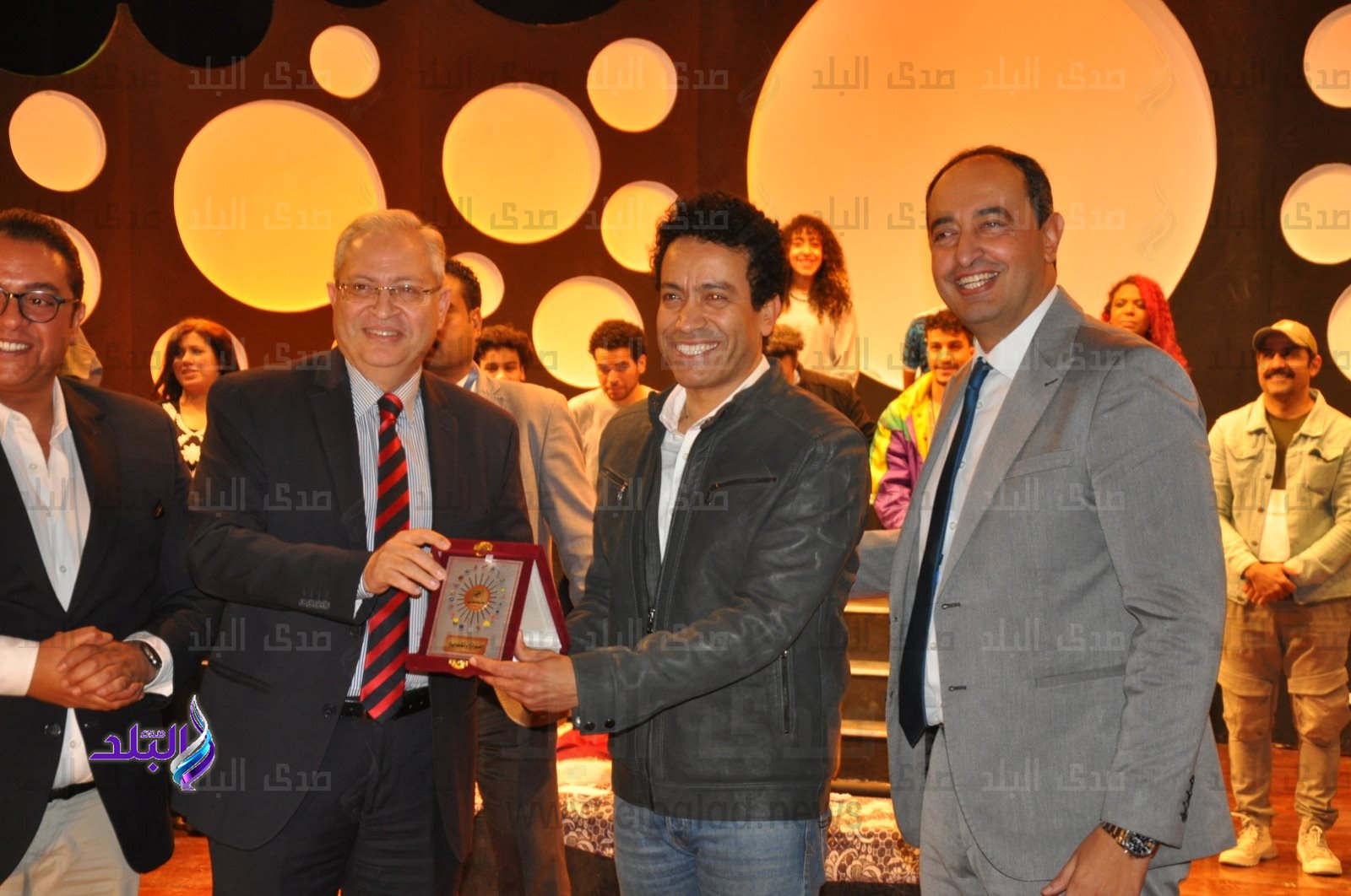 العرض المسرحى 