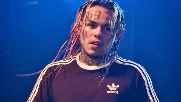 مغني الراب الشهير تيكاشي 6ix9ine