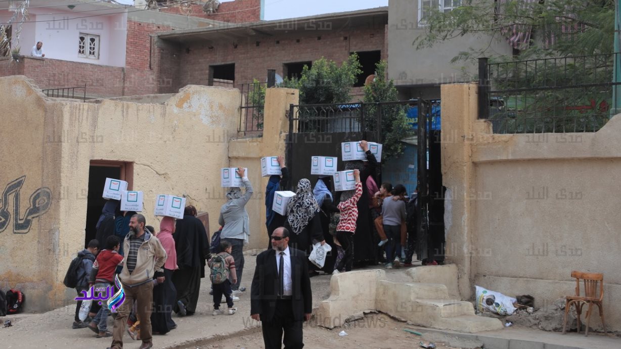 حياة كريمة ترسم البسمة على وجوه طلاب مدرسة التربية الفكرية 