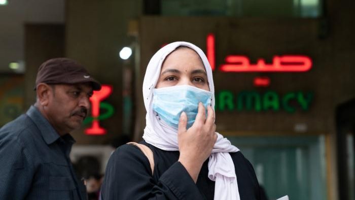 إرتداء الكمامة