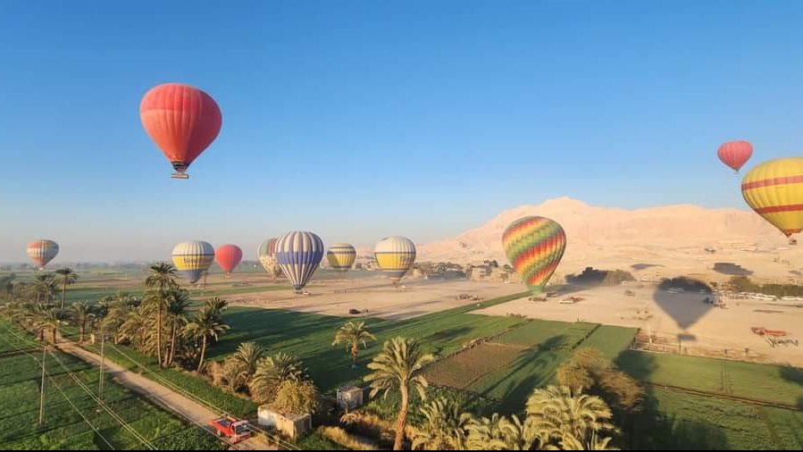 البالون الطائر فى الاقصر 