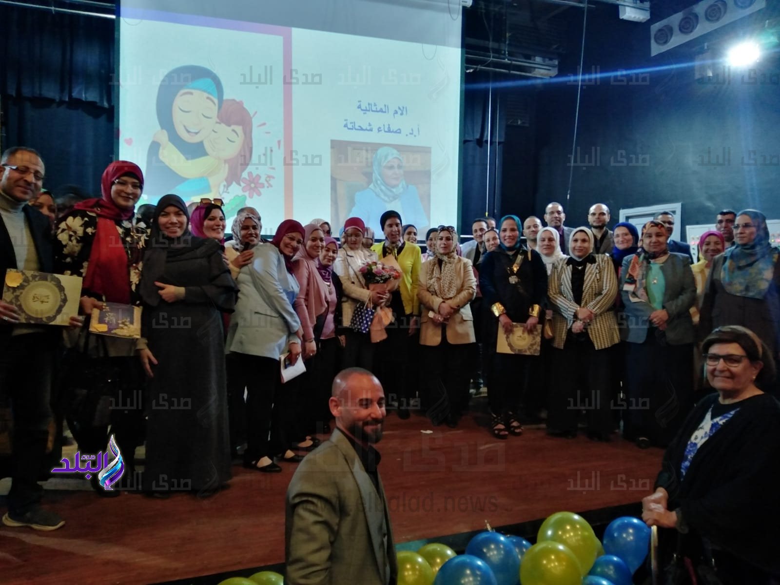 تربية عين شمس تحتفل بأعياد الأم المصرية 