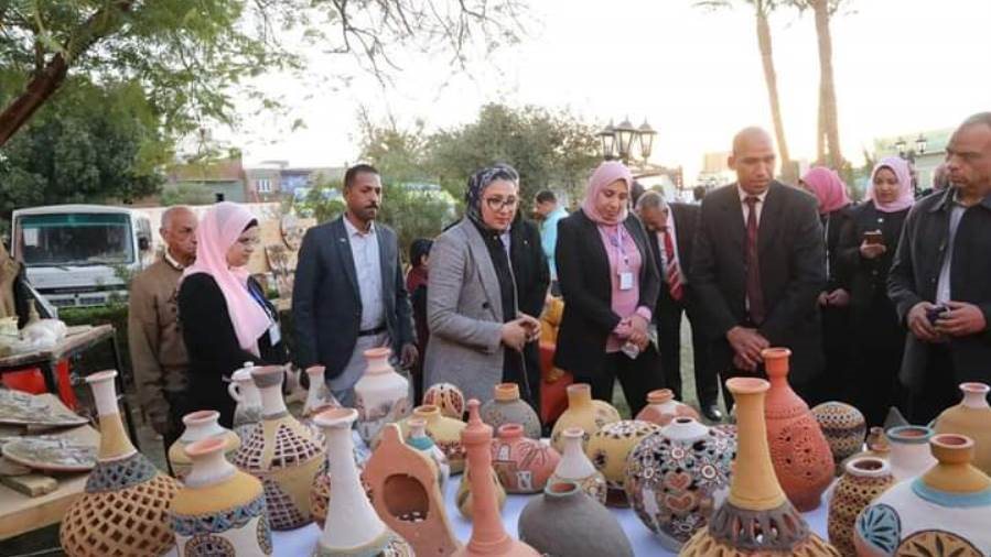 جانب من المعرض