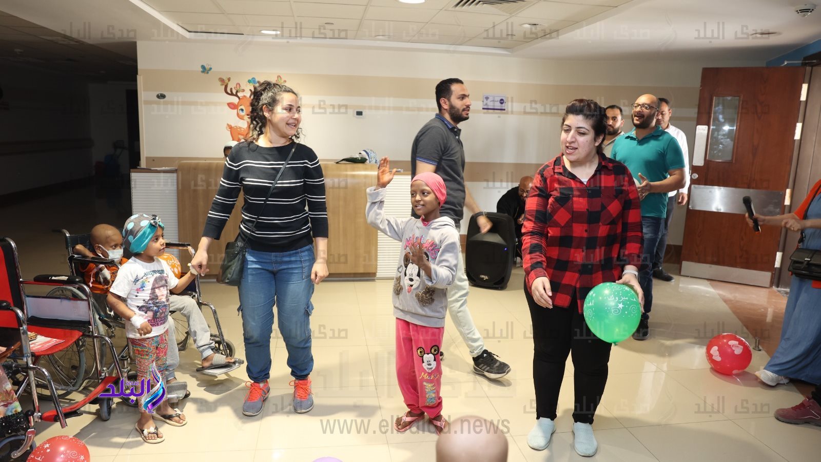 وفد الكنيسة الإنجيلية يحتفل مع الاطفال مرضي السرطان بشهر رمض