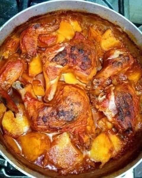 طريقة عمل صينية البطاطس بالفراخ بطعم مميز 