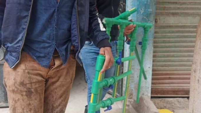 حملات مكبرة بالإسكندرية على توصيلات المياه غير القانونية حملات مكبرة بالإسكندرية على توصيلات المياه غير القانونية