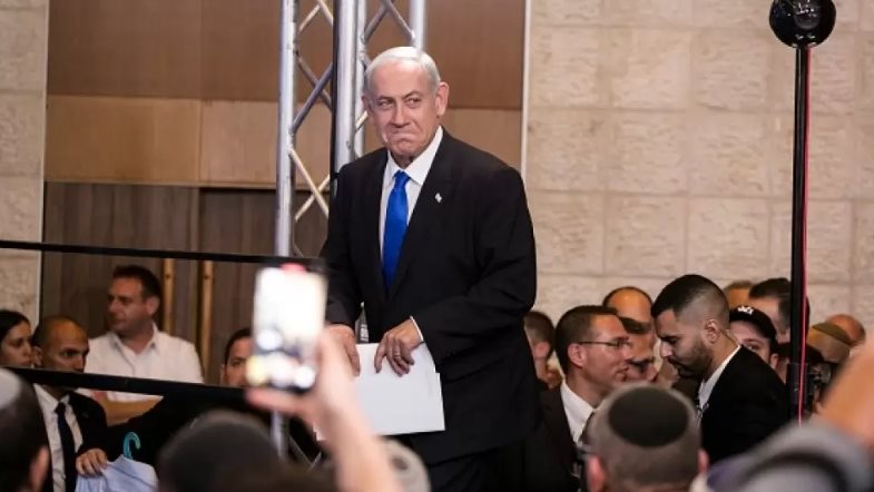 جنرالات إسرائيليون يعلقون على إقالة نتنياهو لوزير الحرب