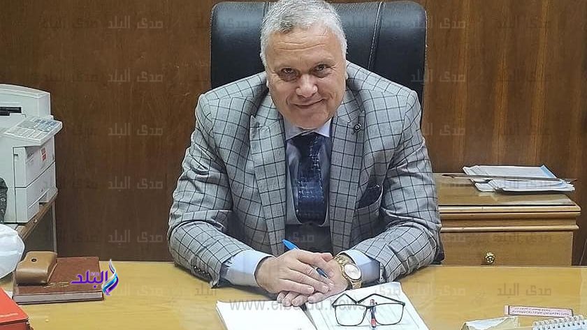 حسن فتحي خشبة رئيس الإدارة المركزية لمنطقة ضرائب الشرقية